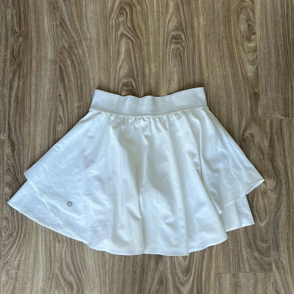lululemon athletica White Mini Skirt - Picture 2 of 2